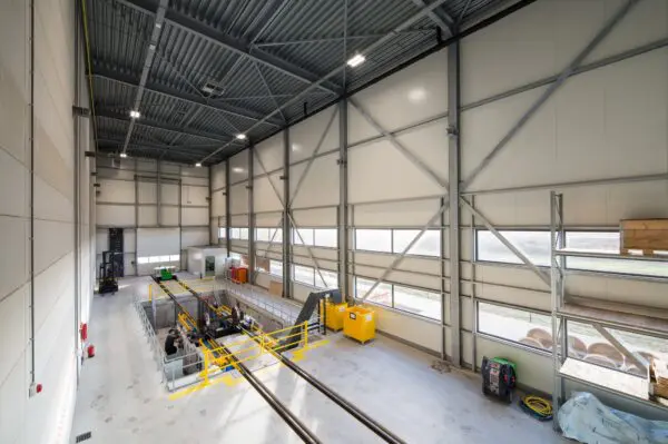 Fast deployment of freight locomotives