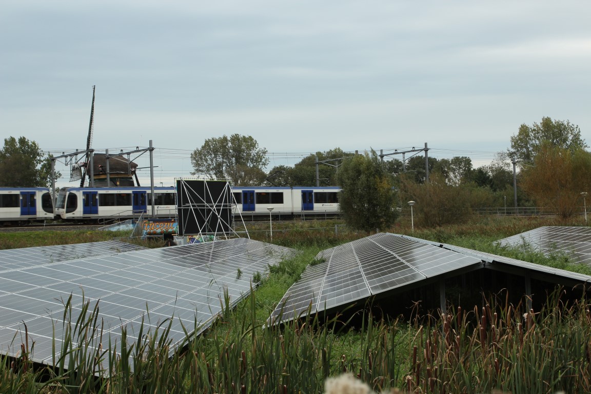 Solar-powered-trams-in-the-hague